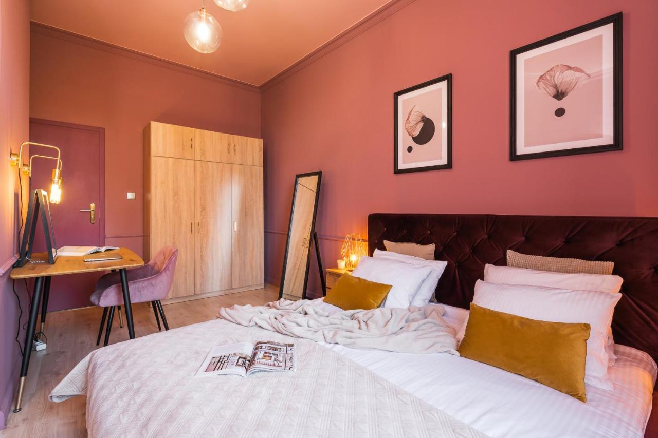 Homely Apartment - Loftaffair كراكوفيا المظهر الخارجي الصورة